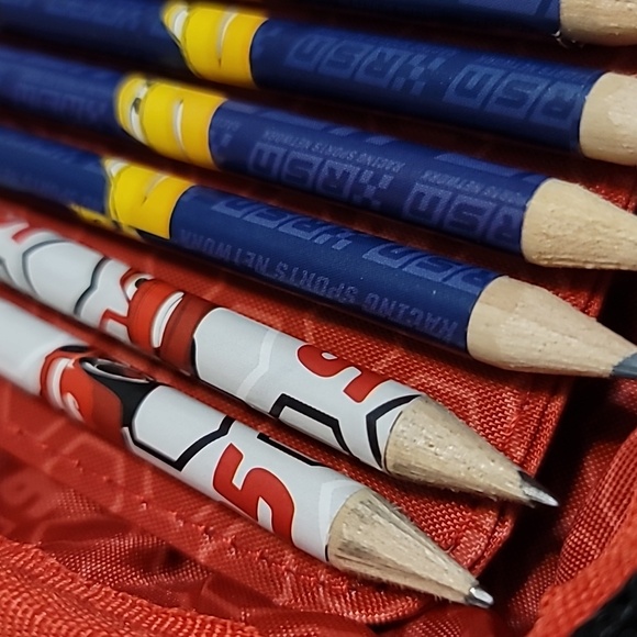 Sambro DSC8-6585 Cars 3D Pencil Case Featuring Lightning McQueen Red - Picture 7 of 12